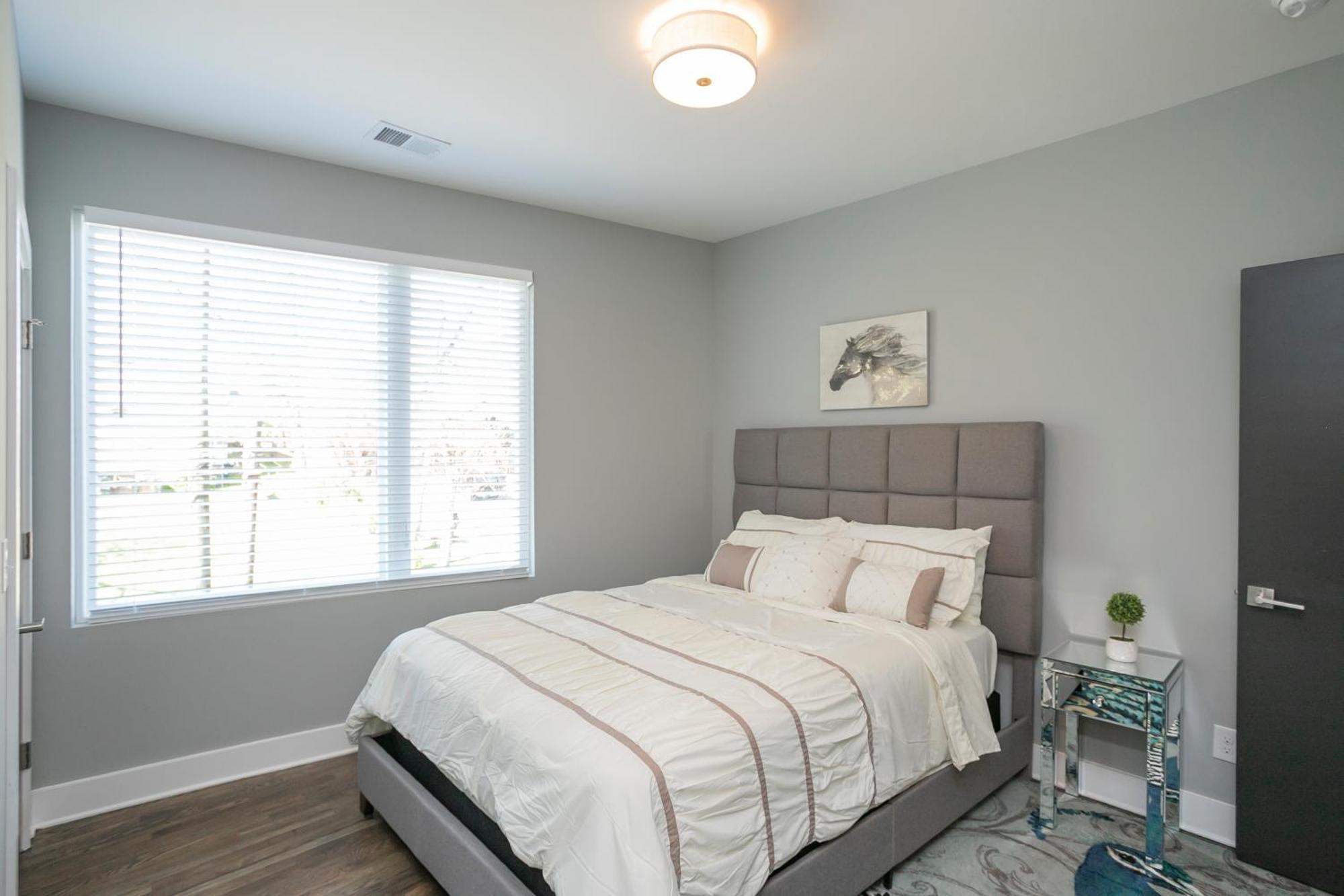 Luxury Townhome Skyline Views Mins To Dt Нэшвилл Экстерьер фото