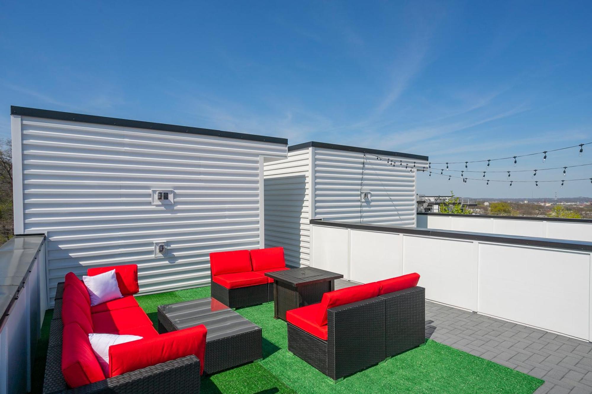 Luxury Townhome Skyline Views Mins To Dt Нэшвилл Экстерьер фото