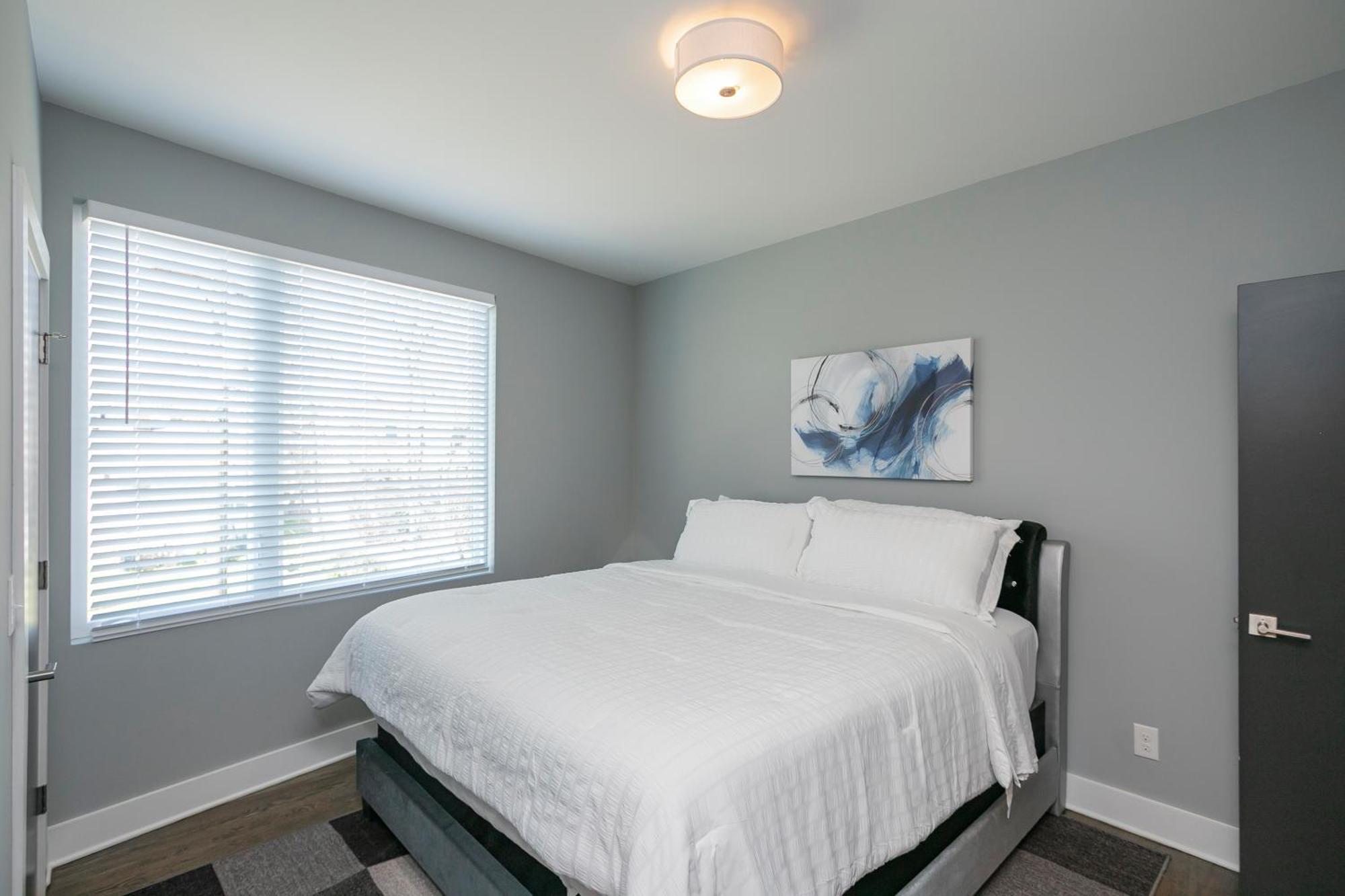 Luxury Townhome Skyline Views Mins To Dt Нэшвилл Экстерьер фото